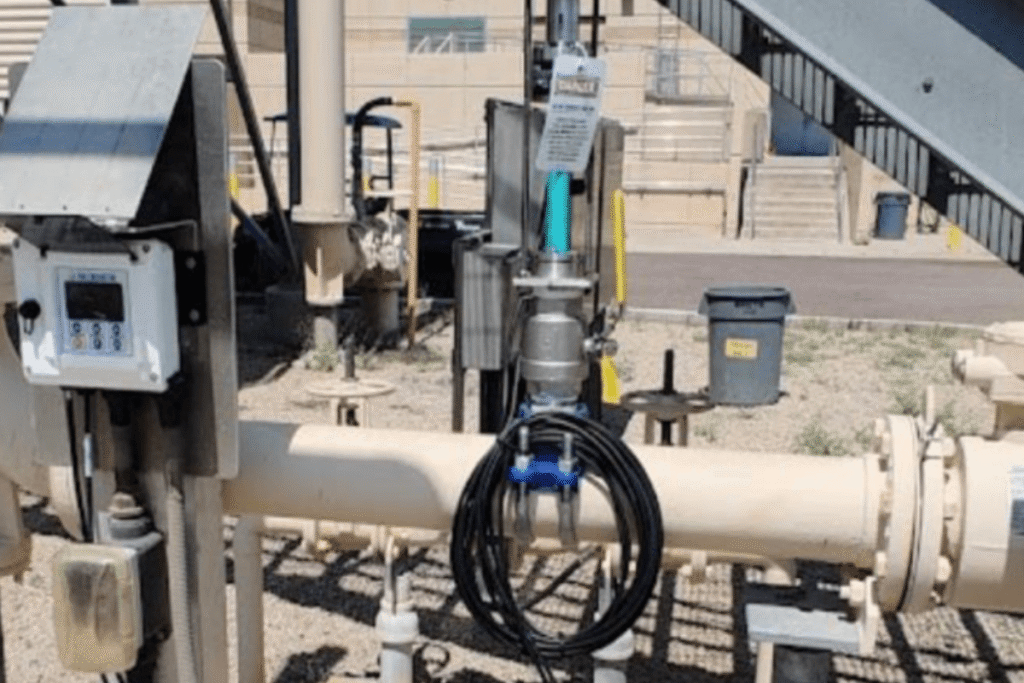 A photo of the FPI Mag installed in a water pipeline.