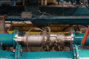 A gas V-Cone being calibrated in water.
